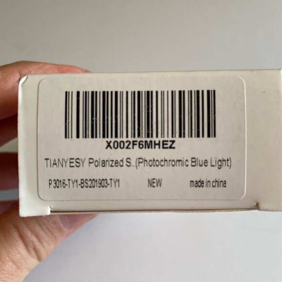 Polarized Photochromatic sunglasses - Picture 4 of 6